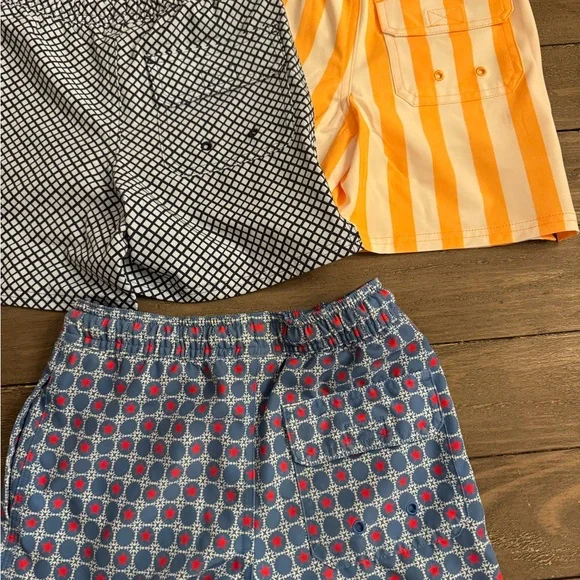 Set of 3 NWT Vineyard Vines boys swim size 7 - Picture 8 of 10